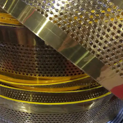 मुड़ा हुआ किनारा शब्द साइन ब्रश एल्यूमीनियम कॉइल पट्टी के साथ गोल्डन एल्यूमीनियम टेप कॉइल