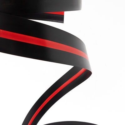 लंबे समय तक चलने वाला चैनल लेटर ट्रिम कैप 2 मिमी मोटाई एलईडी लाइट सिग्नलिंग तल